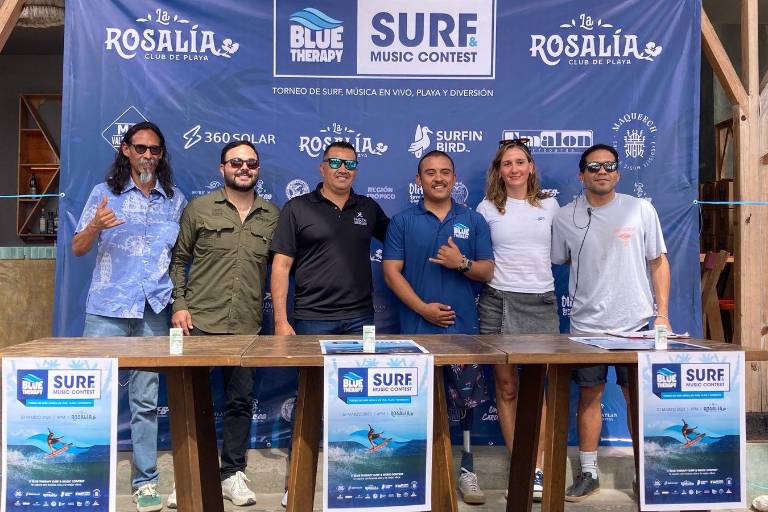 Destapan primera edición de Surfing Blue Therapy, en Playa del Camarón