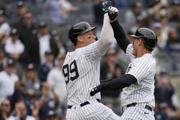 Con jonrón de tres carreras, Rizzo vuelve a sentenciar a los Tigres