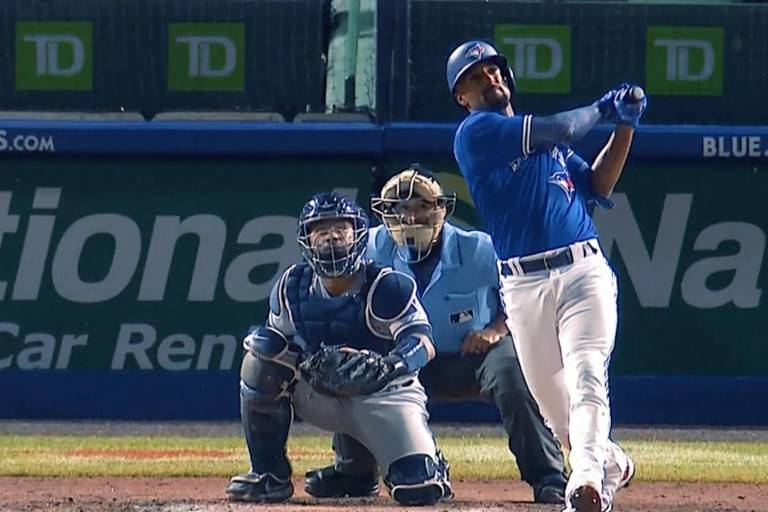 Marcus Semien pacta por 7 años con Rangers de Texas