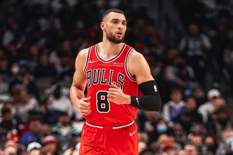 Zach LaVine, de los Chicago Bulls, sin daño estructural en la rodilla izquierda