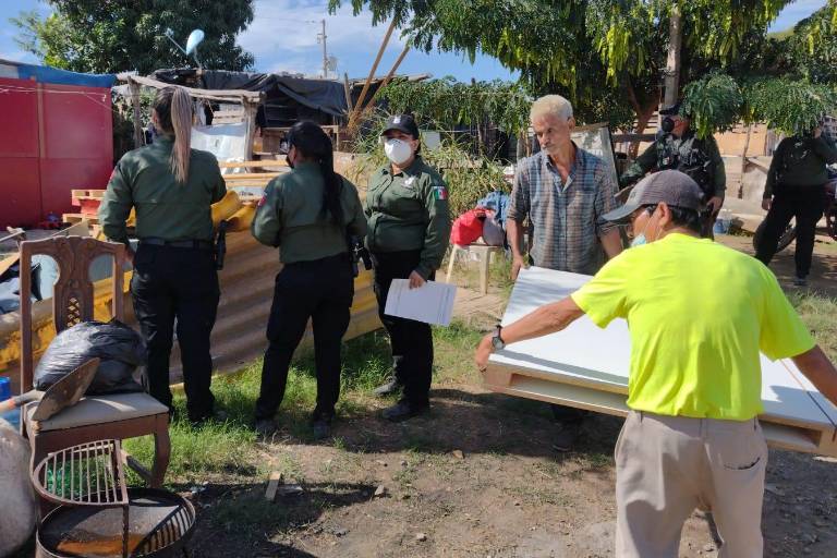 Pese a resistencia de vecinos, desalojan la invasión Ampliación San Jorge en Mazatlán