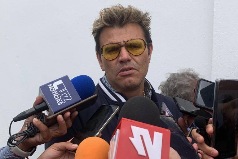 Sector empresarial acude a Cabildo para que se regulen las bandas de música en las playas y la música de aurigas y pulmonías