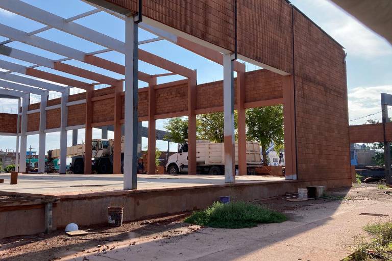 Gobierno de Sinaloa busca concluir el Polideportivo Marco Verde en Mazatlán tras abandono de obra