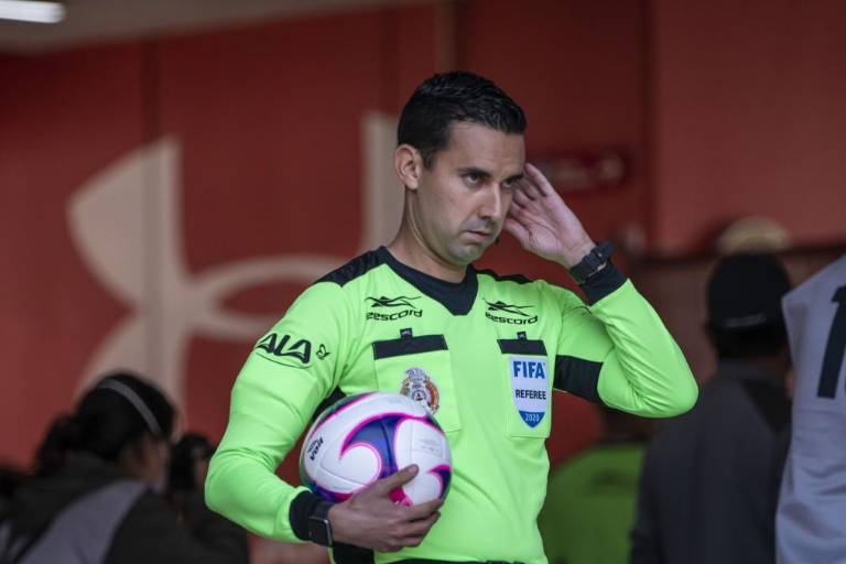 El sinaloense César Ramos tendrá a su cargo el juego más mediático del Apertura 2021; pitará el clásico América-Chivas