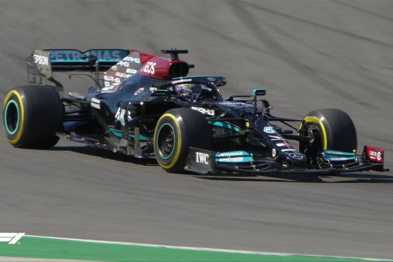 Lewis Hamilton registra el mejor tiempo en la segunda sesión de práctica del GP de Portugal