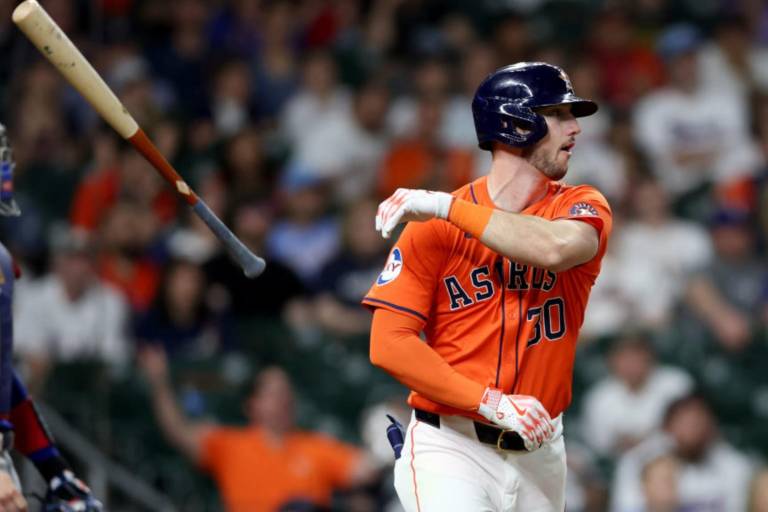 Tucker acuerda contrato para el 2025 y evita el arbitraje con Cachorros