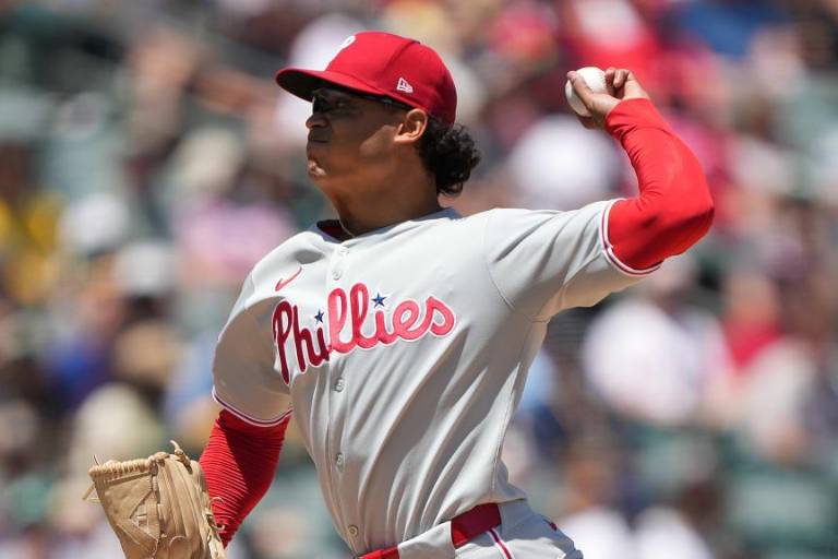 Luzardo se ha convertido en un caballo de trabajo para los Filis