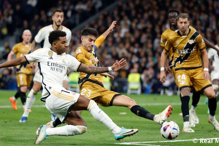 Real Madrid suelta el liderato tras empate ante Rayo Vallecano