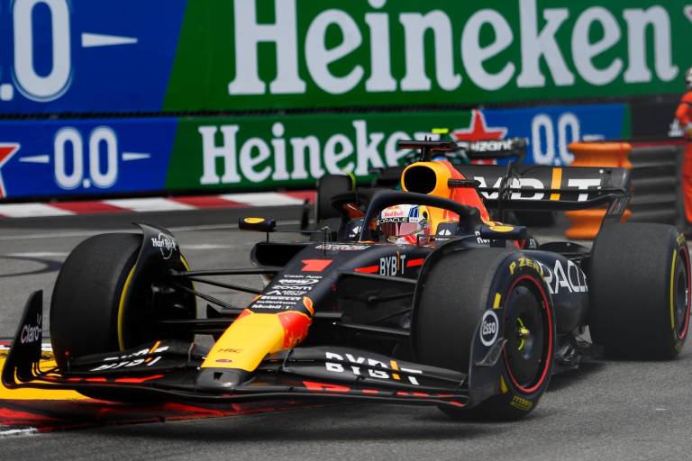 Verstappen gana GP de Mónaco; Checo vive una pesadilla