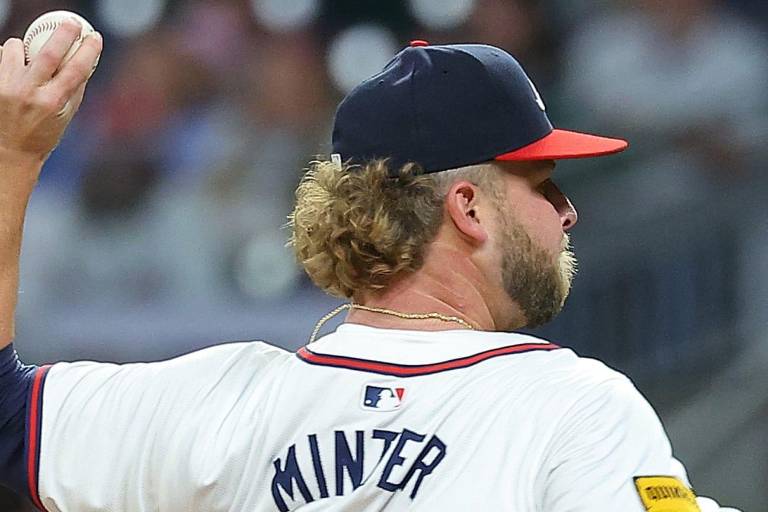 Mets refuerzan al bullpen con la firma del zurdo A.J. Minter