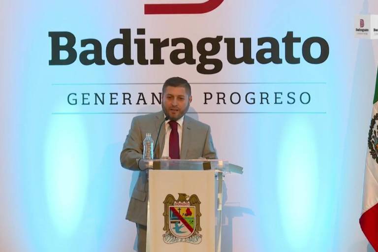 José Paz López Elenes rinde protesta como Alcalde de Badiraguato con el respaldo de Rubén Rocha Moya