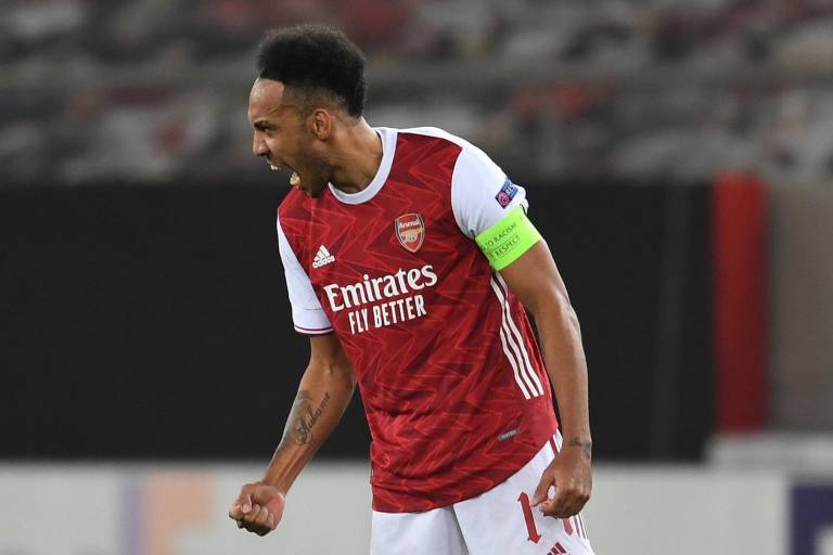Aubameyang salva al Arsenal, Granada elimina a Napoli y el Ajax vence al Lille