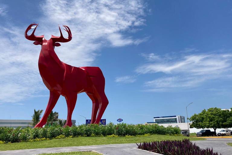Sorprende en redes homenaje gigante a Marco Verde... pero es con IA