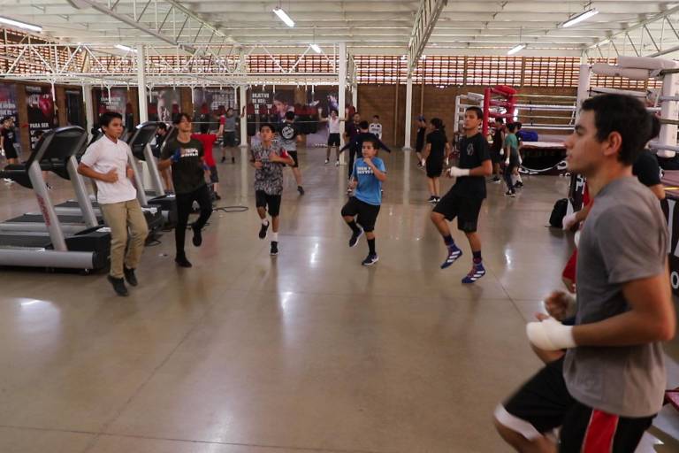 Destacan boxeadores del CARB Isde en torneos de boxeo