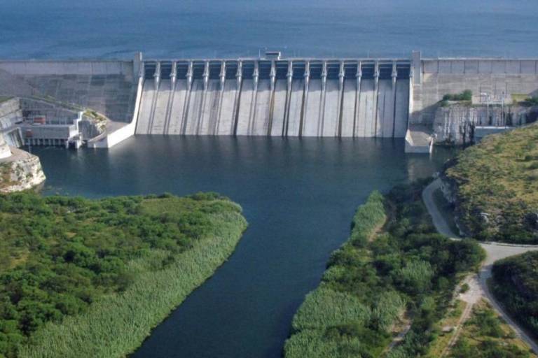 Gobierno de México busca acuerdo con EU tras amenaza arancelaria de Trump por agua