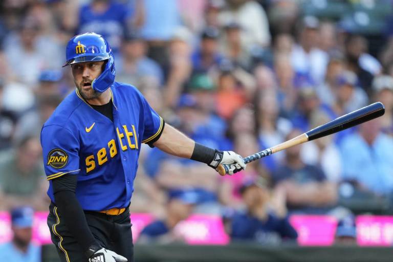 Gigantes adquieren a AJ Pollock en canje con Marineros