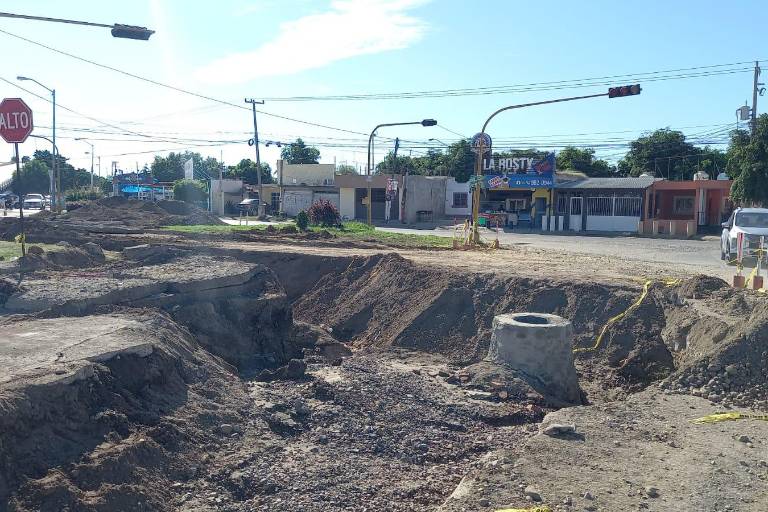 Dañan tubería y cortan suministro de agua a 10 asentamientos de Mazatlán