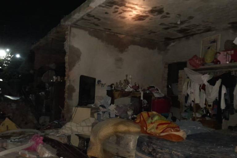 Explosión de gas derriba pared de una vivienda en Mazatlán