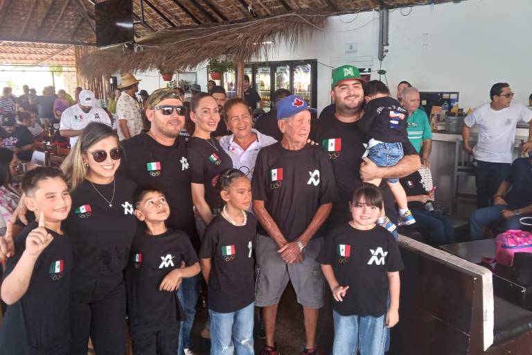 Estamos orgullosos, no cualquiera trae un medalla de plata: Manuel Verde Magaña