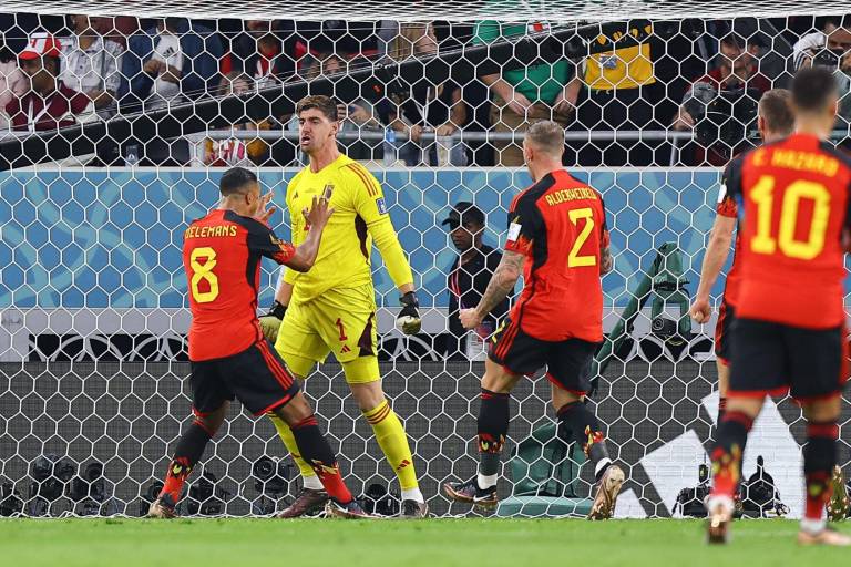 Bélgica vence a Canadá en el debut y es líder del grupo