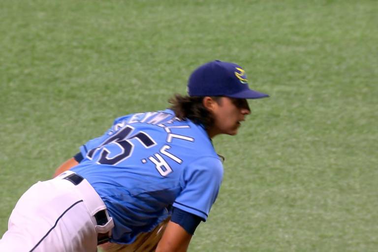 Padres firman al LD Brent Honeywell y al OF Adam Engel