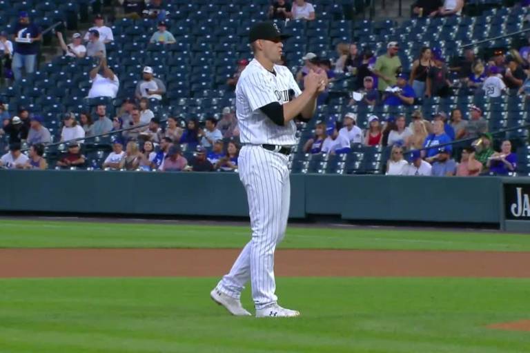 Medias Blancas firman por un año al derecho Chris Flexen