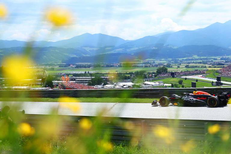 Checo Pérez largará séptimo en Sprint de GP de Austria; Verstappen se queda con la pole