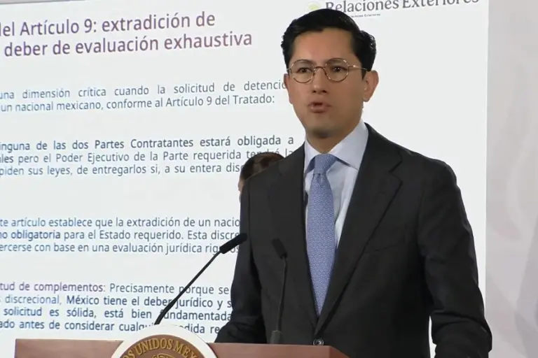 Roberto Velasco Álvarez, Secretario de Relaciones Exteriores.