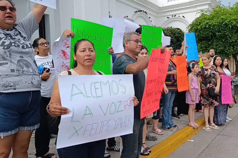 Piden juicio justo para Felipe Yahir, acusado de matar a su padre en Escuinapa
