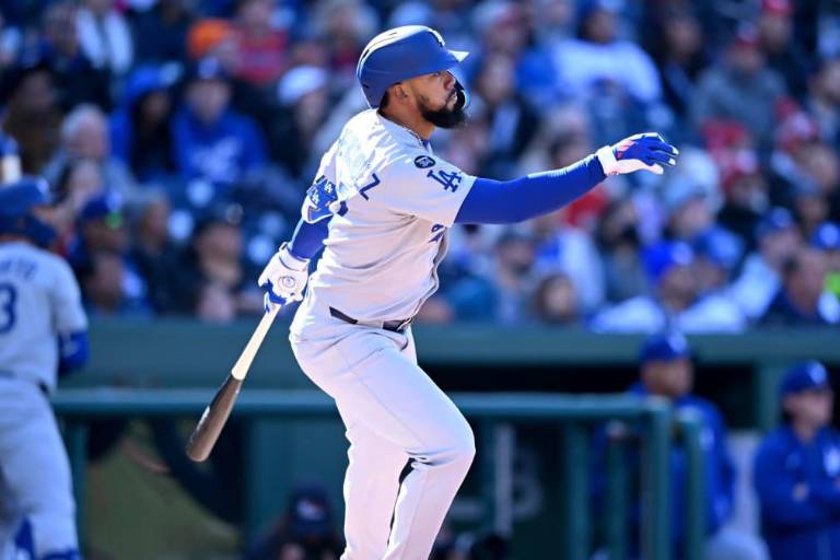 Dodgers cierran gira con triunfo ante Nacionales en gran tarde de Teóscar