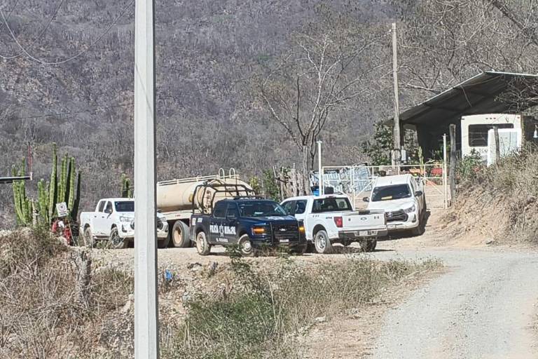 Se cumplieron 14 días de que tres trabajadores permanecen atrapados en el interior de la mina Santa Fe.