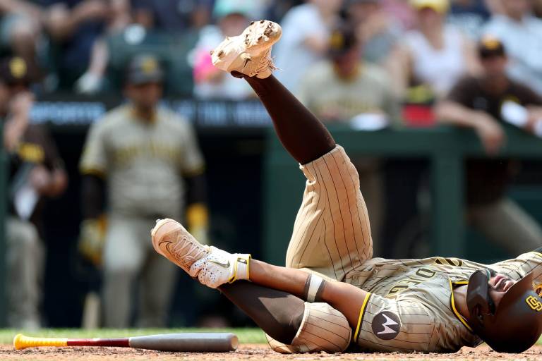 Padres pierden a Bogaerts por fractura de pie, pero esperan que regrese