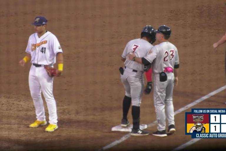 Medias Rojas adquieren al prospecto Yophery Rodríguez de los Cerveceros