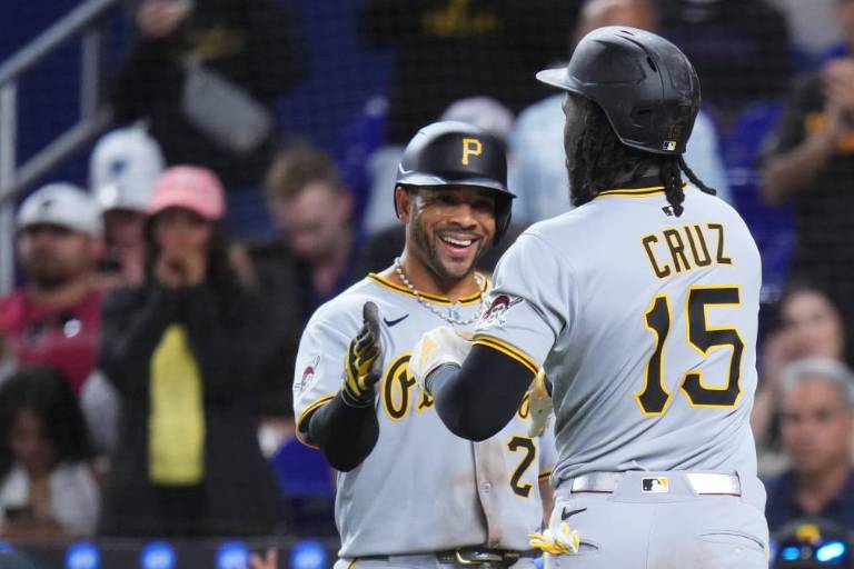 Cañonazo de Cruz a 115 mph impulsa a Piratas en Miami
