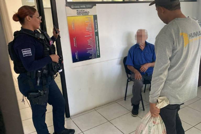 Don Rafael, localizado en central camionera de Culiacán, regresa con su familia