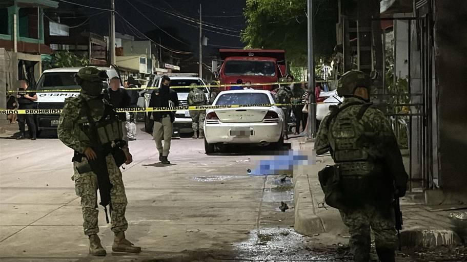 A balazos asesinan a hombre en calles de la Toledo Corro, en Culiacán