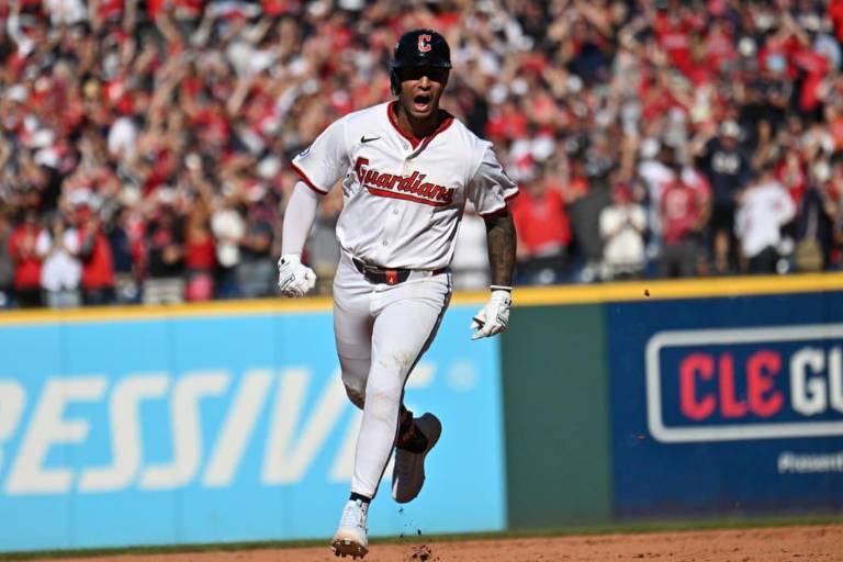 Guardianes explotan en la 8va para vencer a Tigres y forzar un decisivo Juego 3