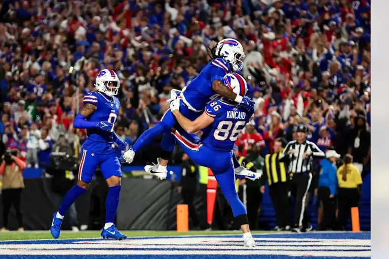Josh Allen lidera remontada épica y los Bills vencen 41-40 a Ravens en el arranque de la NFL