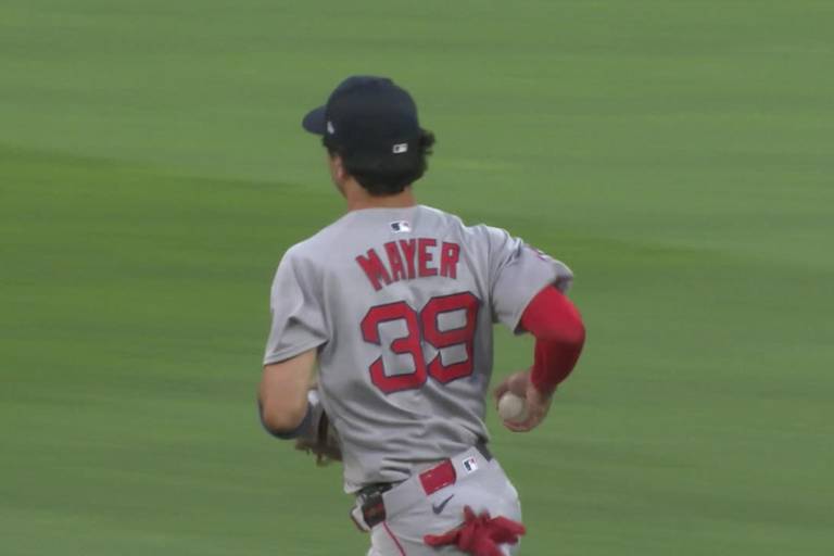 Marcelo Mayer se someterá a una cirugía en la muñeca que pone fin a su temporada