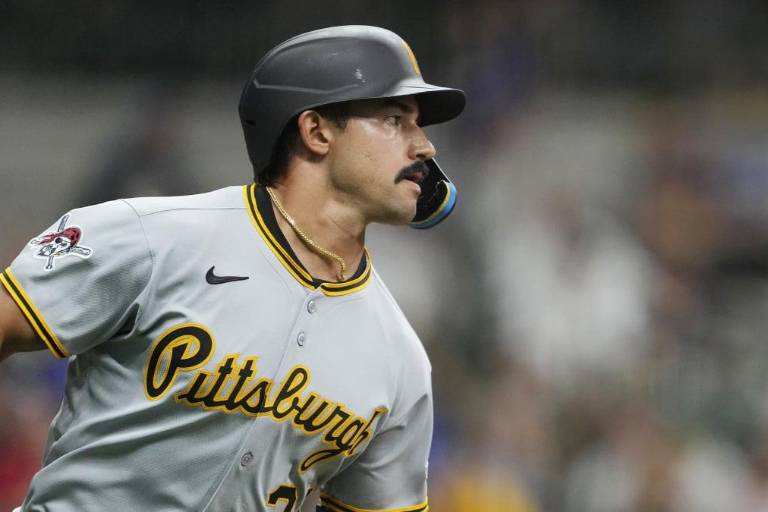 Gonzales y Kiner-Falefa brillan en triunfo de Piratas sobre Cerveceros