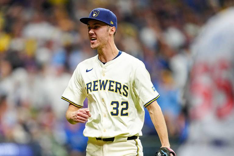 Misiorowski deslumbra con su electrizante repertorio contra Cachorros en el Juego 5