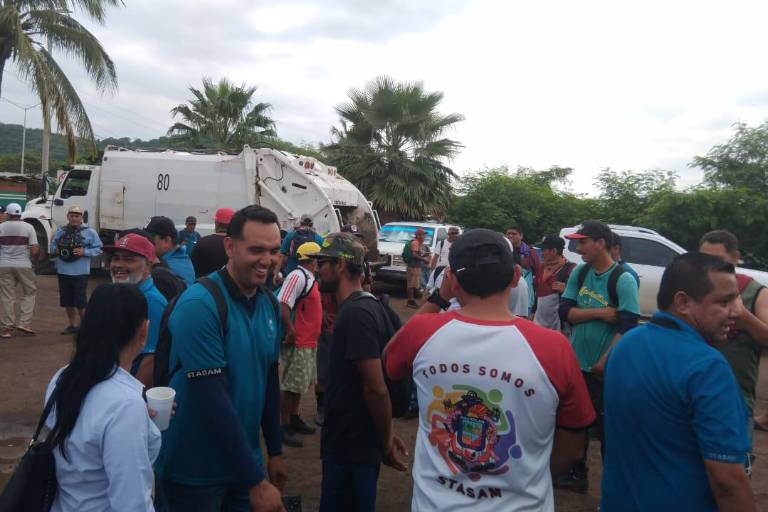 Paran labores personal de Aseo Urbano de Mazatlán; Alcaldesa les pide salir a trabajar