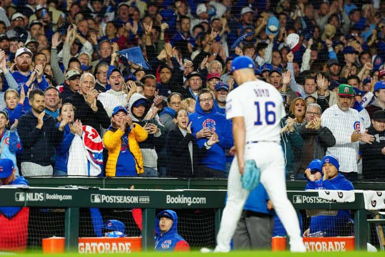 Cachorros blanquean a Cerveceros y decidirán todo el sábado en el Juego 5
