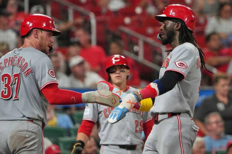 Rojos reaccionan al final para imponerse y ganar terreno en la tabla del Comodín