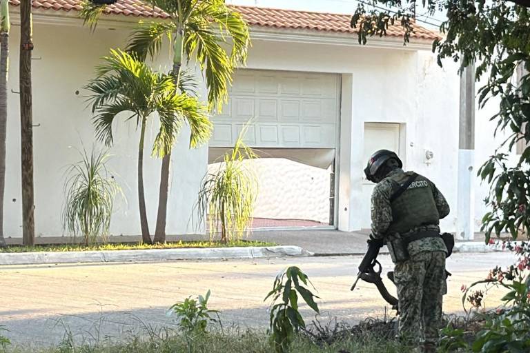 Balean y vandalizan un domicilio de la colonia Las Quintas, en Culiacán