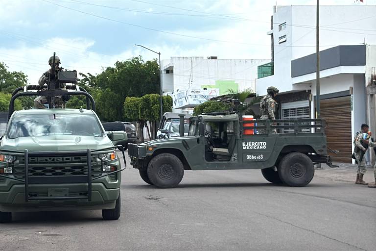 Identifican como coordinador de maestros de la UAS al asesinado en el fraccionamiento Villa del Real