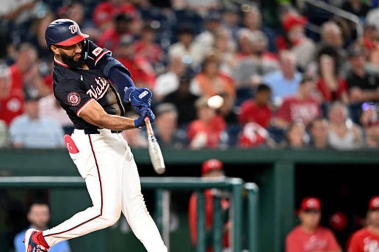 Yanquis adquieren a Amed Rosario desde los Nacionales