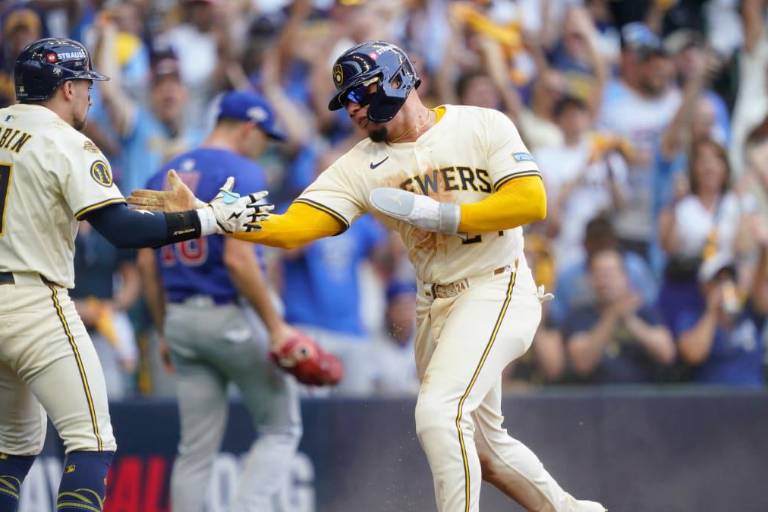 ¿Cuál descanso? Cerveceros se imponen con contundencia a Cachorros en el Juego 1