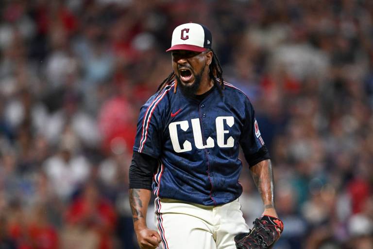 Guardianes escuchan ofertas por sus relevistas estelares, incluido Emmanuel Clase