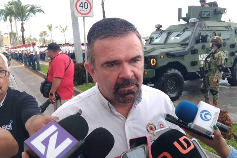 Sin incidentes festejaron 15 mil personas en Mazatlán el Grito de Independencia